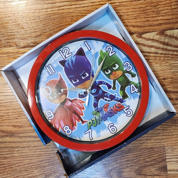 PJ Masks Analog Round 10" Wall Clock - Picture 2 of 6